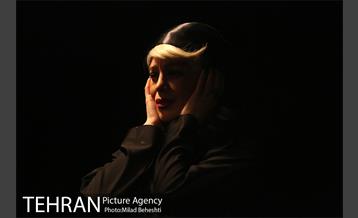 نمایش هنگامه ای که هملت به دست جادوگران مکبث کشته شد‎ 16