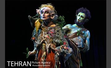 نمایش رویای یک شب نیمه تابستان‎ 12