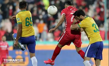 دیدار تیم های فوتبال پرسپولیس تهران و صنعت نفت آبادان 9