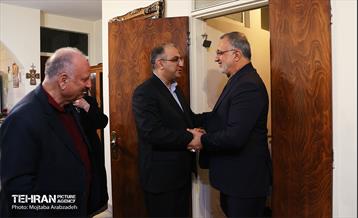 دیدار شهردار تهران با خانواده شهید زوریک مرادیان 1