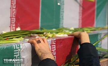 تشییع پیکر ۲۰۰ شهید گمنام دفاع مقدس در تهران 35