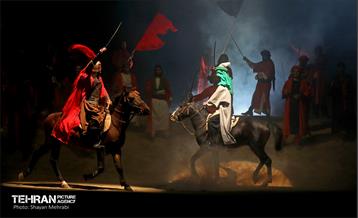 نمایش بزرگ میدانی «تنهاتر از مسیح» 17