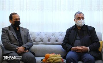 حضور شهردار تهران در منزل سردار شهید بیات 4