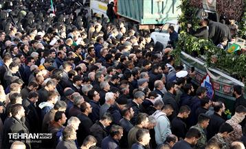 مراسم تشییع شهیده فائزه رحیمی 18