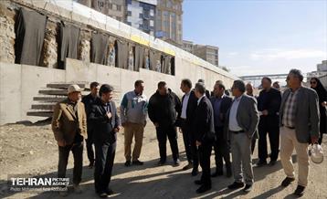 بازدید معاون فنی و عمرانی از پروژه‌های عمرانی منطقه ۵ 35