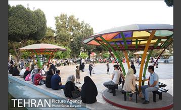 بعدازظهر تابستانی در میدان نبوت (هفت حوض) 22