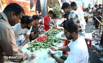 مهمانی ۱۰ کیلومتری عید غدیر در تهران - 3 52