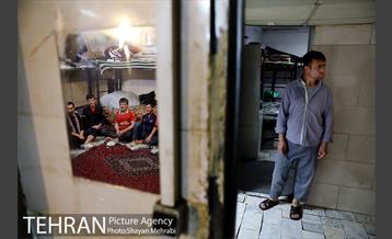 آماده سازی و توزیع 1000 پک افطاری در منطقه 6 34