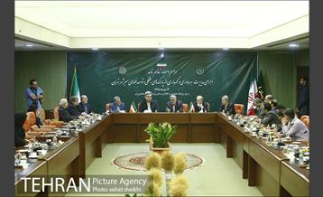 مراسم امضای تفاهم نامه اجرای مدیریت بهره برداری و نگهداری از پارک های جنگلی و توسعه فضای سبز شهر تهران 5