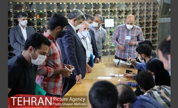 حضور شهردار تهران در انتخابات 1400