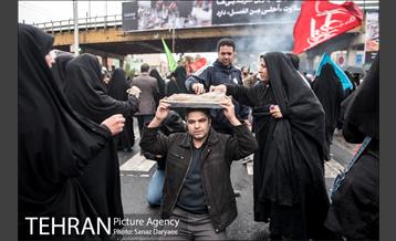 راه پیمایی مردم تهران در روز اربعین  26