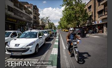 شهرنگار؛ خیابان انقلاب 20