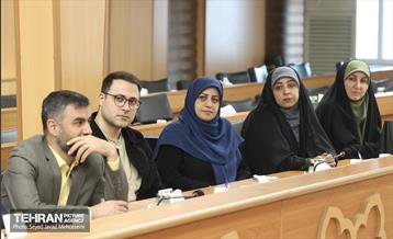 نشست صمیمانه شهردار تهران با جمعی از شعرا 27