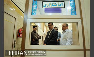 سرپرست شهرداری تهران و رئیس مرکز ارتباطات و امور بین الملل شهرداری تهران در بازدید از فعالیت‌های شبانه شهرداری و زندگی شبانه مردم تهران 37