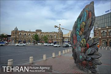 میدان حسن آباد 19