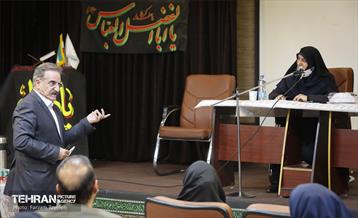 حضور نرگس معدنی پور در منطقه 5