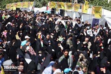 در حاشیه نماز جمعه تهران به امامت رهبر انقلاب 21