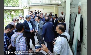 تجدید بیعت شهردار و مدیران شهری با آرمان های حضرت امام خمینی(ره) 48