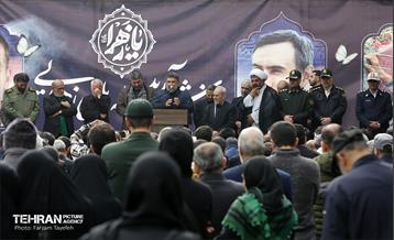 تشییع پیکر شهدای مدافع حرم در منطقه ۵ 3