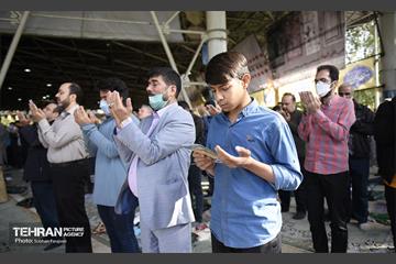 اقامه نماز عید سعید فطر در دانشگاه تهران 40