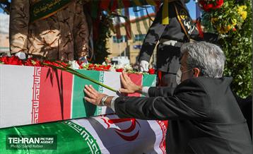 تشییع دو شهید گمنام دفاع مقدس در وزارت ورزش و جوانان 26