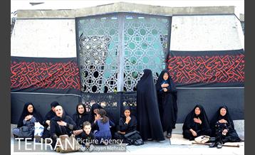 عزاداری تاسوعای حسینی(ع) در میدان امام حسین(ع) 26
