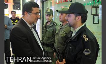 سرپرست شهرداری تهران و رئیس مرکز ارتباطات و امور بین الملل شهرداری تهران در بازدید از فعالیت‌های شبانه شهرداری و زندگی شبانه مردم تهران 19