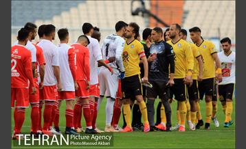 دیدار تیم‌های فوتبال پرسپولیس - پارس جنوبی 1