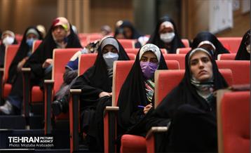 سخنرانی شهردار تهران در دانشگاه الزهرا(س)