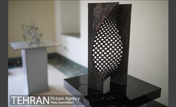 نمایشگاه آثار حجم و مجسمه یادبود هفده هزار زن شهید، جانباز و آزاده 11