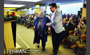 مراسم شبی به بلندای میلاد  18