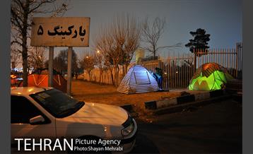 هواداران شب قبل از شهرآورد ۸۴ 1