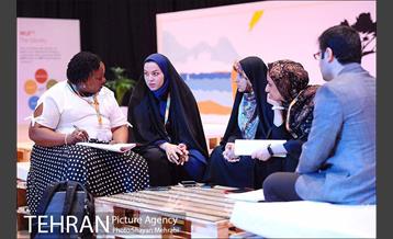 دیدار زهرا بهروزآذر مدیرکل امور بانوان شهرداری تهران با آنجلا مواى  5