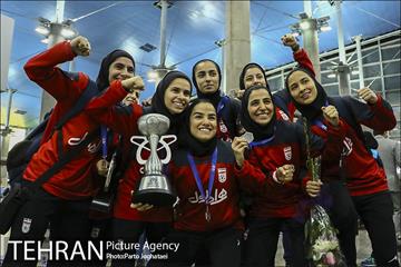 دختران سرزمین مادریم 21