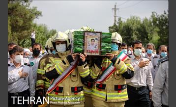 مراسم تشییع آتش نشان شهید مرتضی حیدری 4