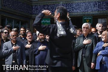 حضور شهردار در بین عزاداران امام حسین(ع)در حرم حضرت عبدالعظیم حسنی 17