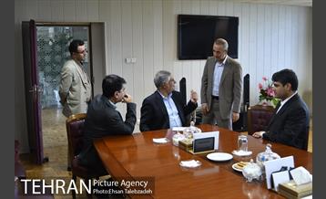 دیدار صمیمانه کارکنان شهرداری تهران با حسن رباطی 30