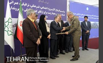 آیین بهره برداری از 53 پروژه شهری در منطقه 11  52