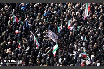 اجتماع مردم تهران در پی شهادت رهبر انقلاب - 2 23