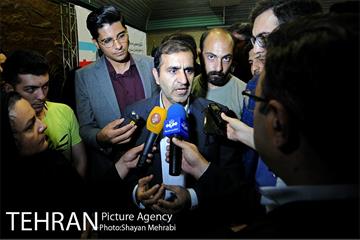 گفتگوی صمیمی دستفروشان مترو با مدیران شهری 24