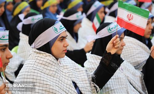 آیین نواختن زنگ بازگشایی دبیرستان دخترانه میثاق 10