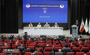 هم اندیشی صمیمانه شهردار تهران با سازندگان شهر 12