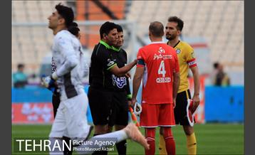 دیدار تیم‌های فوتبال پرسپولیس - پارس جنوبی 4
