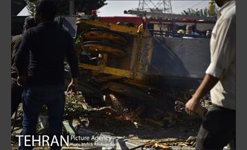 سقوط جرثقیل در بزرگراه شهید محلاتی 14