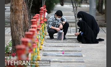 اولین پنجشنبه سال 1400 در بهشت زهرا(س) 11