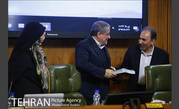 جلسه شورای شهر با حضور شهردار تهران 33