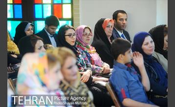 رونمایی از کتاب "این سه نفر را ببخشید" 12