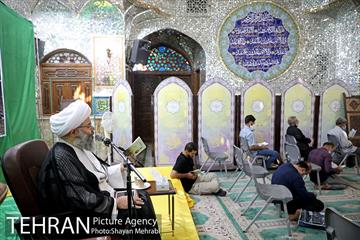 مراسم دعای عرفه در امامزاده زید(ع) بازار 22