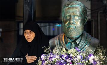 آیین رونمایی از سردیس شهید «حاج رمضان»