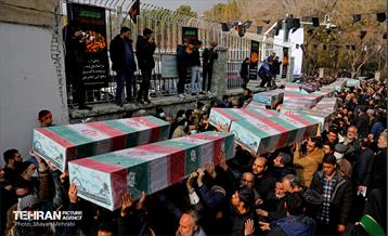 تشییع پیکر ۲۰۰ شهید گمنام دفاع مقدس در تهران 43